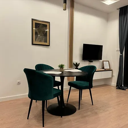 Apartment Epicenter *