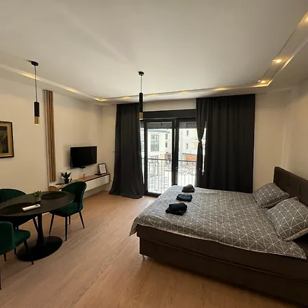 Apartment Epicenter *