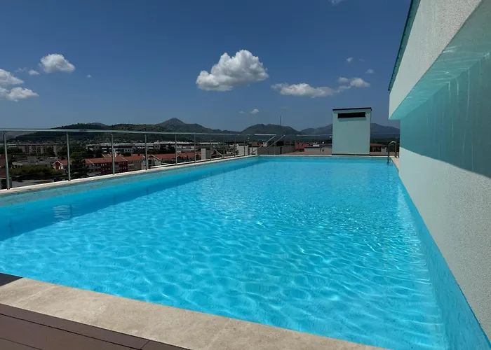 Epicenter شقة تريبينيي