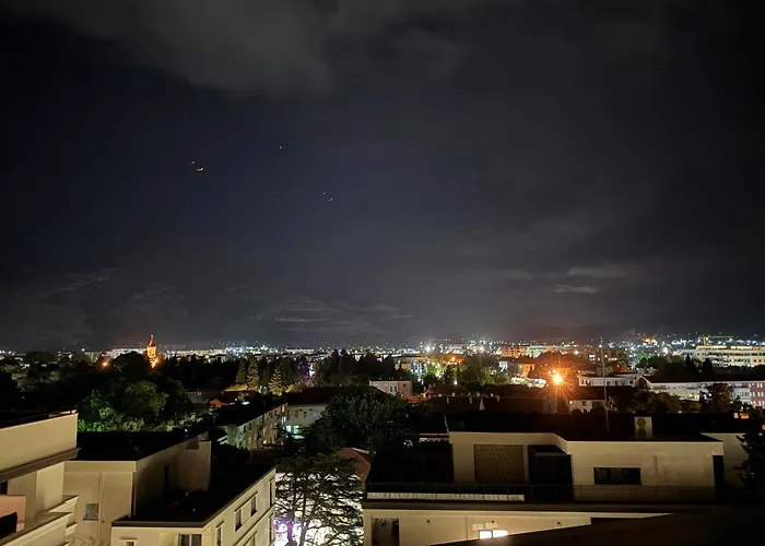 شقة Epicenter تريبينيي